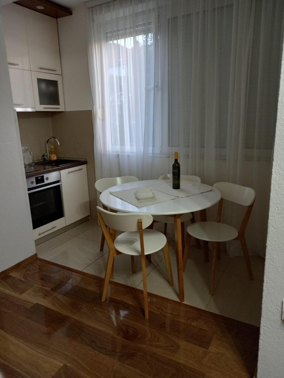 Apartman Lav 모스타르 외부 사진